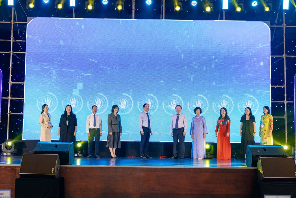 Ban tổ chức Ngày Lữ Hành Việt Nam 2026 trước giờ bấm nút khai mạc VTD2026 tại Quy Nhơn