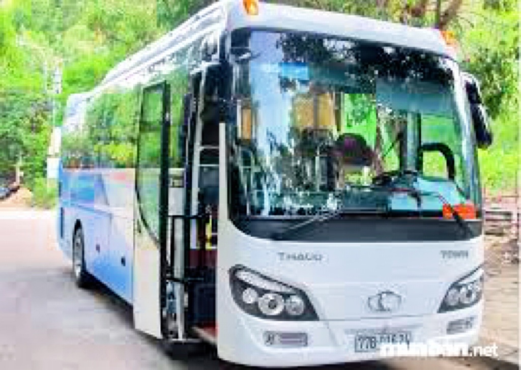 Xe du lịch phục vụ khách thuê theo hợp đồng tại Quy Nhơn