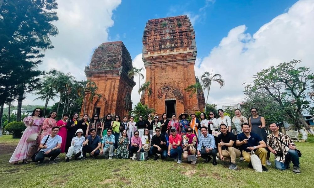 Golden Life Travel