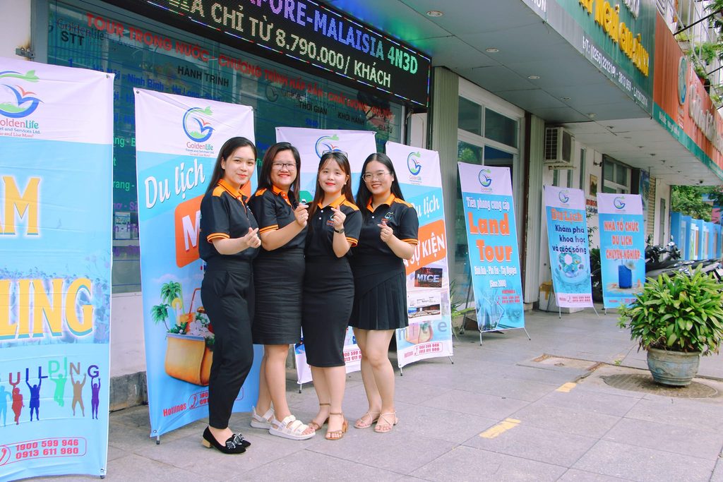 Đội ngũ công ty du lịch Golden Life Travel tại Quy Nhơn