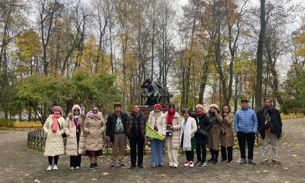 Du lịch Nga cung đường vangfd Moscow - Saint Peterburg